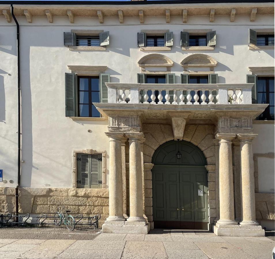 Antiche Colonne Apartment Verona Bagian luar foto